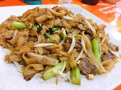 Kwetiau Sapi Kelapa Gading