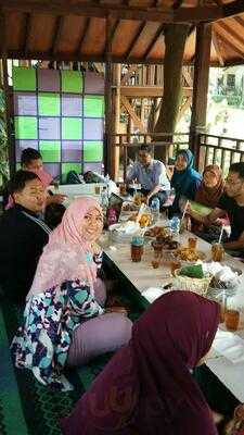 Restoran Taman Ayam Panggang Situ Gintung