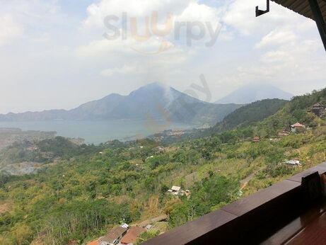 Tepi Danau, Rumah Makan