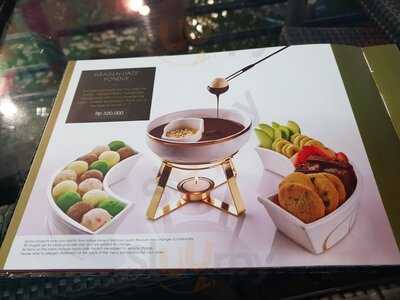 Haagen-dazs Beachwalk Shopping Center