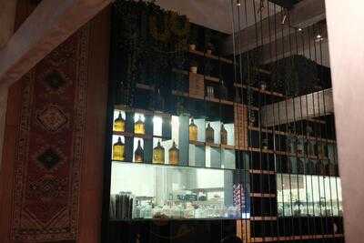 Mama Goose Restaurant & Bar