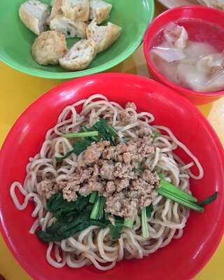 Bakmi Karet Foek