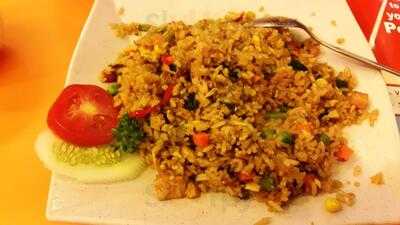 Bakmi Gm Livingworld