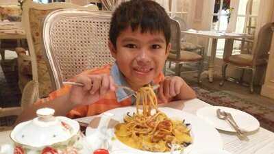 Cacaote Pattiserie Brasserie Bar