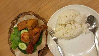 Bakso Lapangan Tembak Senayan