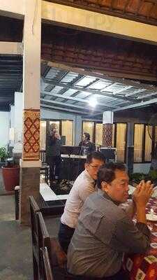 Bale Bengong Seafood Resto
