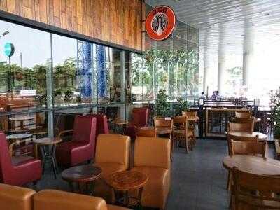 J.co Donuts & Coffee - Central Park