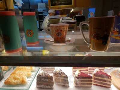 J.co Donuts & Coffee - Gajah Mada Plaza