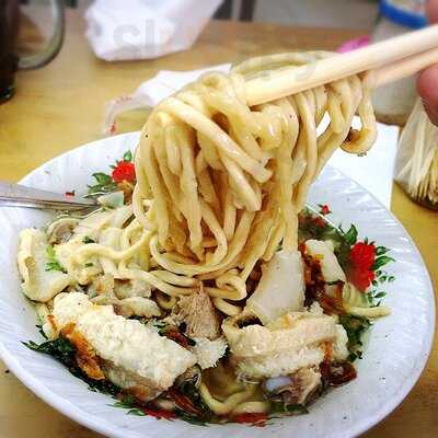 Kedai Bakmi Babat Senen