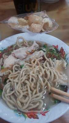 Kedai Bakmi Babat Senen