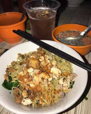 Mie Lung Kee