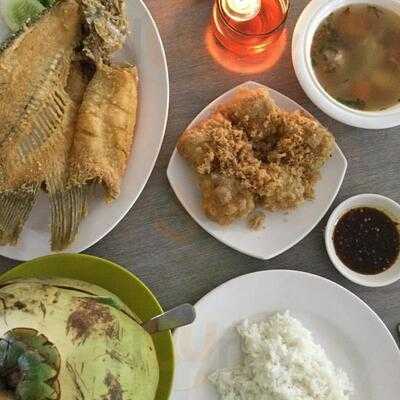 Rumah Makan Lembur Kuring