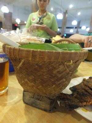 Rumah Makan Lembur Kuring