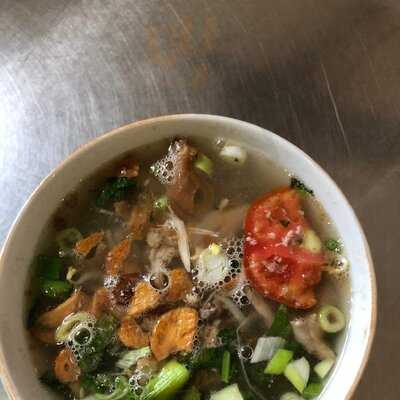 Soto Ayam Bangkong