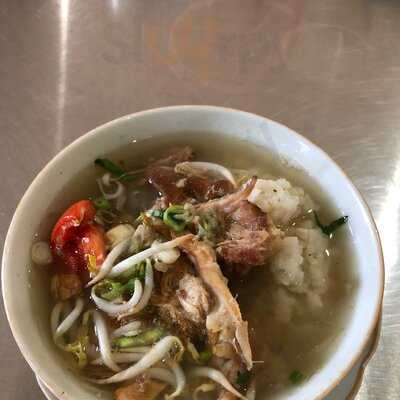 Soto Ayam Bangkong
