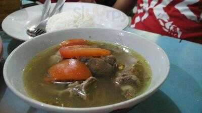 Warung Sop Buntut Ibu Samino Senayan