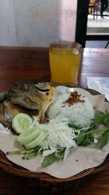 Nasi Uduk & Ayam Goreng Mas Miskun