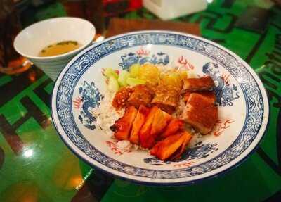 Fook Yew Shanghai Bistro & Bubble Tea Lab