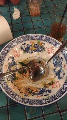 Fook Yew Shanghai Bistro & Bubble Tea Lab