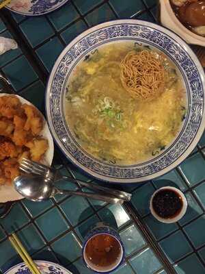 Fook Yew Shanghai Bistro & Bubble Tea Lab