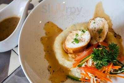 Lobbyn Kitchen & Bar