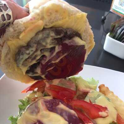 Bemo Corner Coffee Shop