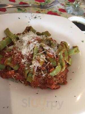 A Tavola Italian Gourmet & Resto