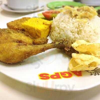 Ayam Goreng Pemuda Surabaya