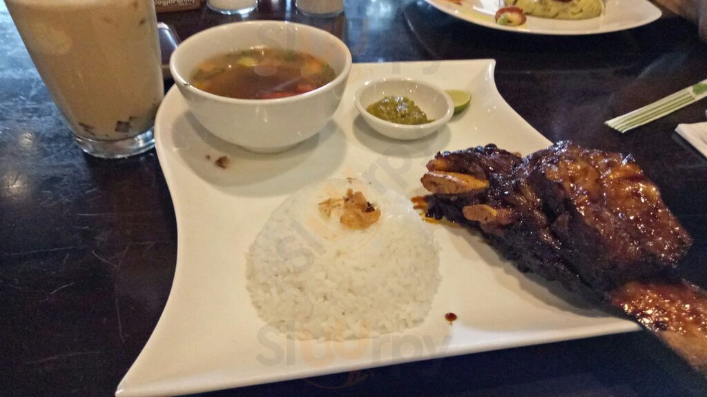 Parsley Bakery & Resto Jakal