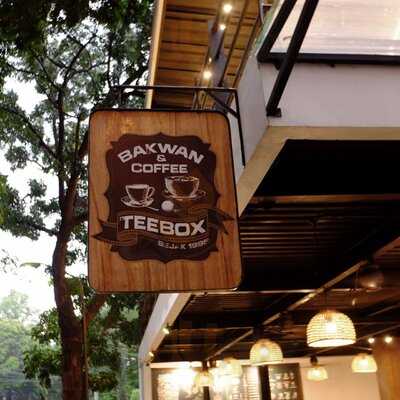 Bakwan & Coffee Tee Box
