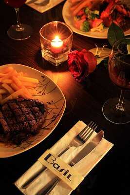 Basil Bistro With Lounge