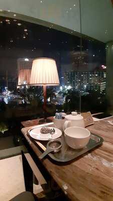 Fountain Lounge Grand Hyatt Jakarta