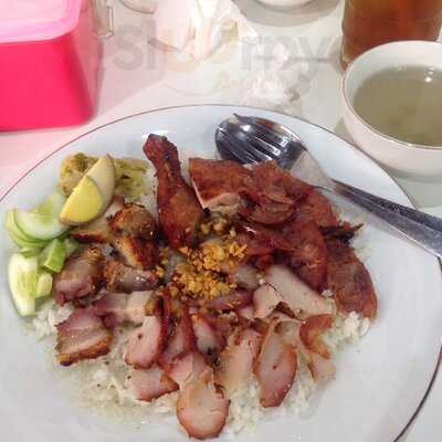 Nasi Campur Akwang Pademangan