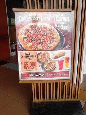 Pizza Hut - Graha Cijantung