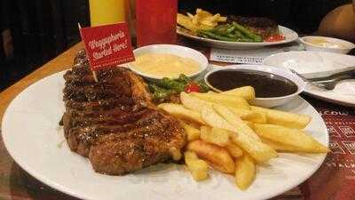 Steak Hotel By Holycow! Tkp Radio Dalam