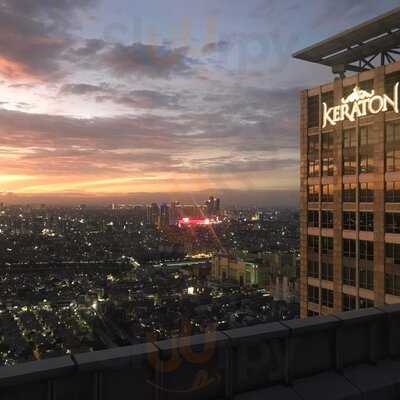 Cloud Lounge & Dining