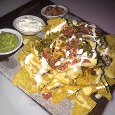 Cloud Lounge & Dining