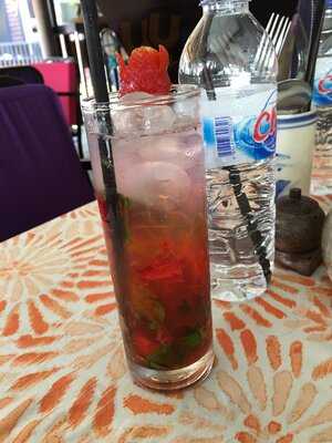 Surf & Turf Bar & Grill