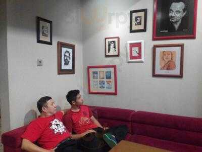 Cannes Resto & Lounge