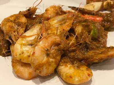 The Holy Crab - Louisiana Seafood