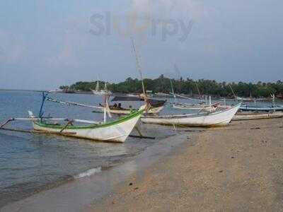 Pinda Beach Restaurant