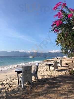 Karma Beach Gili Meno