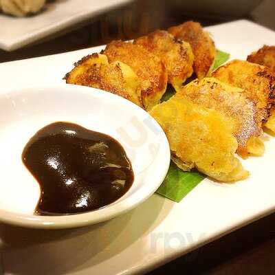 369 Shanghai Dumpling & Noodle Depot