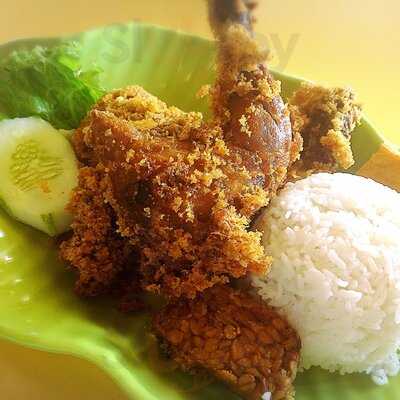 Ayam Kremes Kraton
