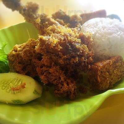 Ayam Kremes Kraton