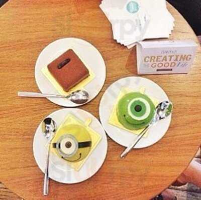 Colette & Lola - Senopati