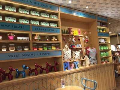 Colette & Lola - Senopati