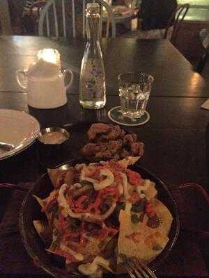 Common People Eatery & Bar