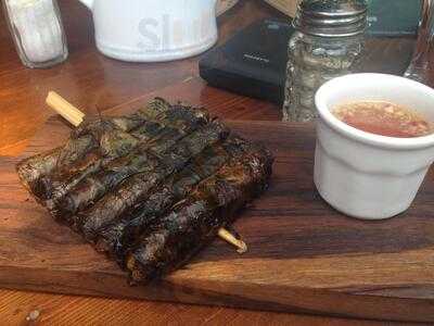 Common People Eatery & Bar