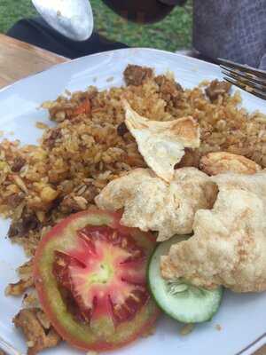 The Green Club & Resto